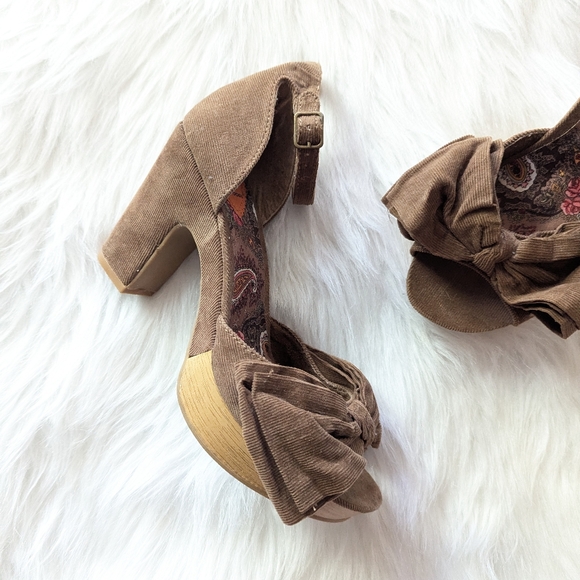 Rocket Dog Brown Corduroy Platform Heels with Bow retro style size 10 - Picture 2 of 8